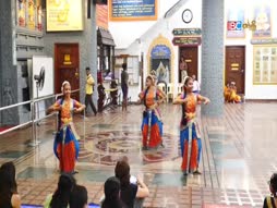 Aaniye Pudunga Venam