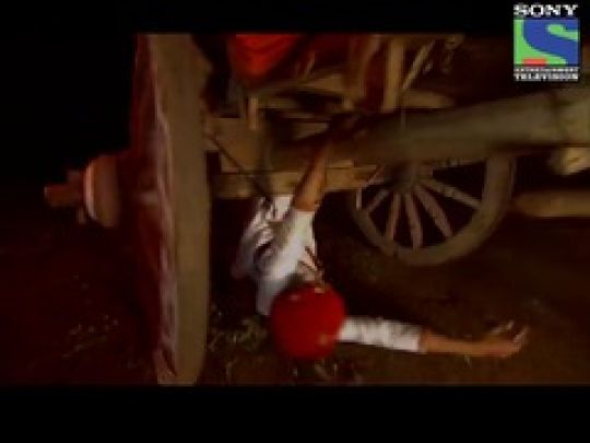 Pratap escapes from the bullock cart