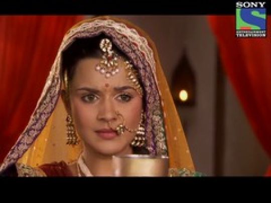 Pratap faints in the palace