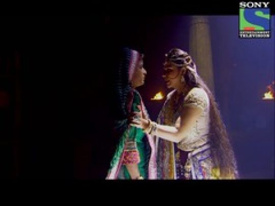 Kokoiyarji reveals a shocking truth to Rani Jaivanta Bai