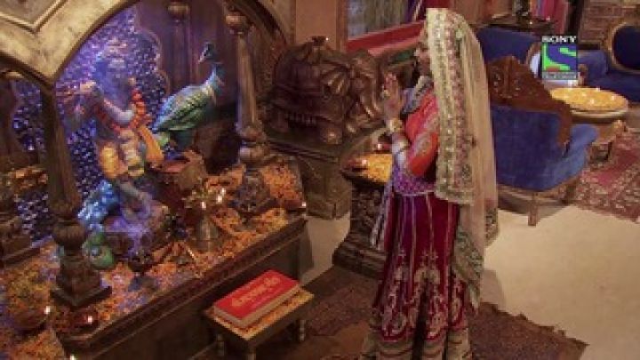 Pratap swoons in Raghvendraji's Ashram