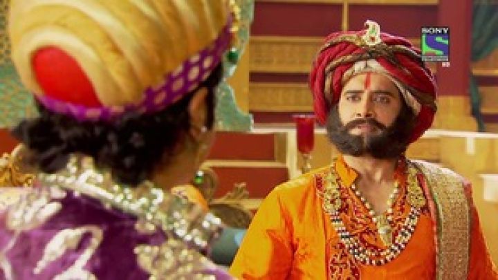 Patta fights with Afghani soldiers