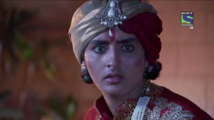 Jagmal Gets Scared Of Akbar