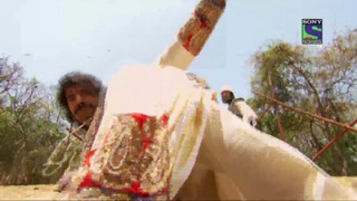 Pratap Tries To Convince The Leader Of 1000 Soldiers