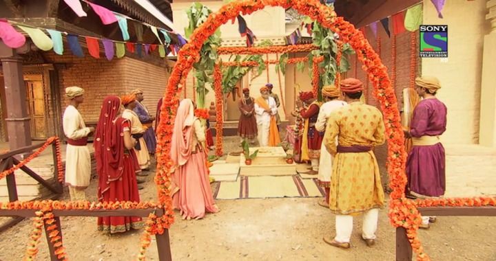 Pratap orders his soldiers to shoot the arrows