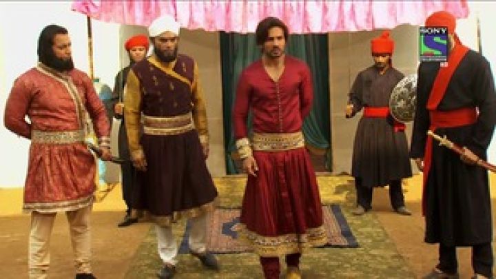 Akbar Severely Punishes Alim Khan