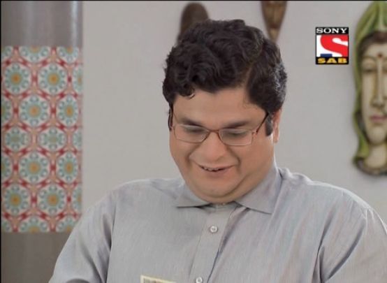 Balwaan Challenges Kesari Narayan