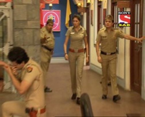 Bas Main Ho Gaya Bebas