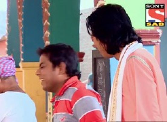 Party Adhyaksh Pandey arrives in Lapataganj