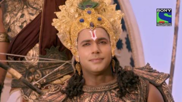 Abhimanyu Strips Down Duryodhan