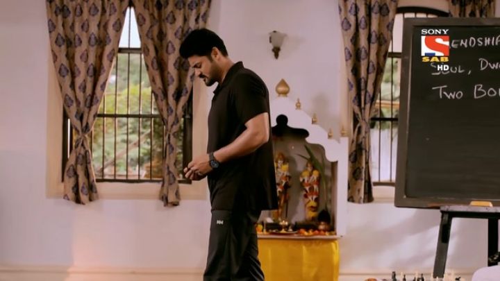 Gomukh Informs Police About Manav's Past
