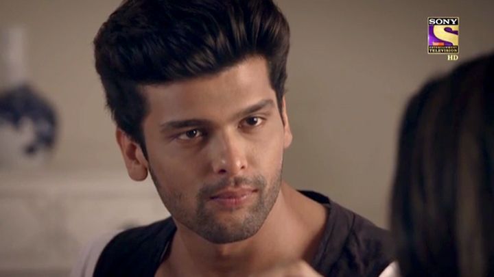 Arjun Brings Ice Cream To Maya's House