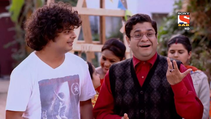 Politician In Chidiyaghar