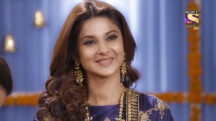 Ashwin Plans To Stop Maya's Wedding