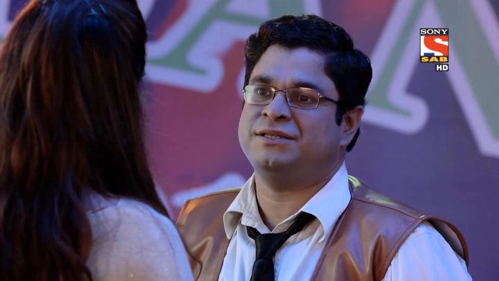 Gomukh Dances Along With Mayuri