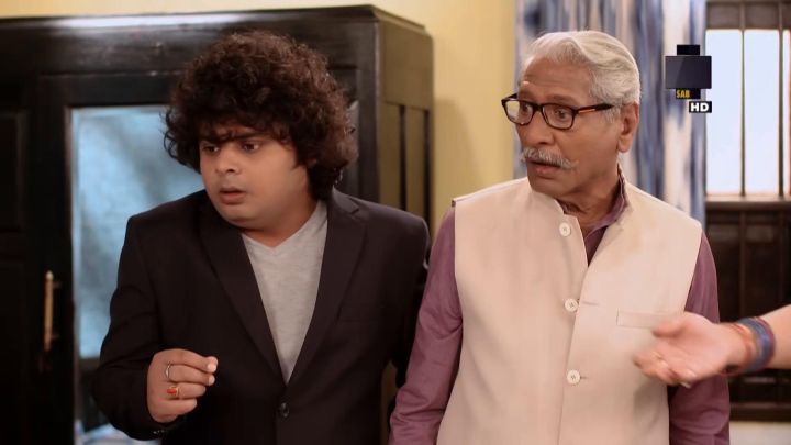 Ghotaks Family Look After Aliens