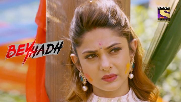 Arjun Plays Holi With Saanjh