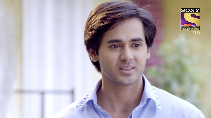 Anand Embraces Naina's Wishes