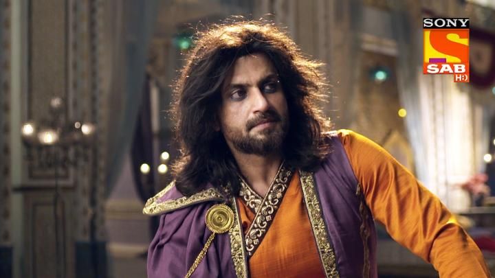 Yasmine Makes An Announcement