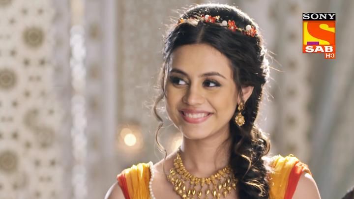 Zafar Imprisons Yasmine