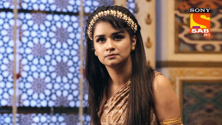 Yasmine Stands Up For Rukhsar