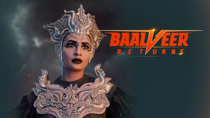 Debu Injures Ananya's Leg