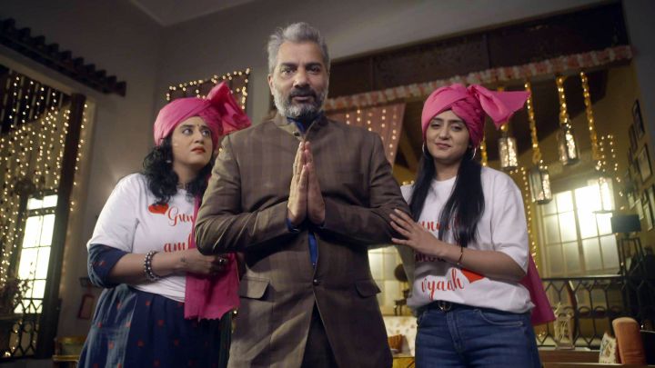 Amber Meets The Sikkas