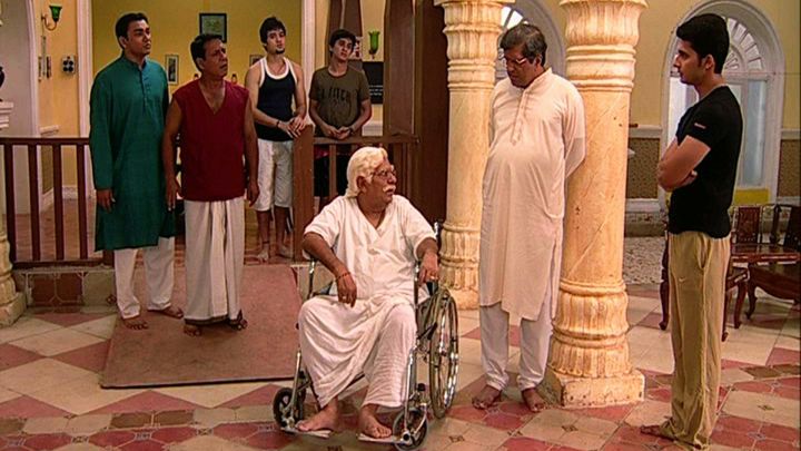 Chedi Fakes A Heart Attack