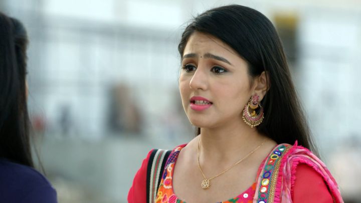 Sakhi And Gungun Get Stalked