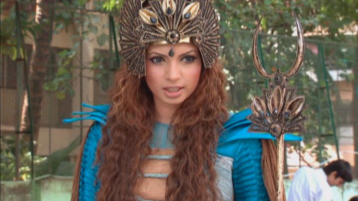 Bhayankar Pari's Mobile Lure