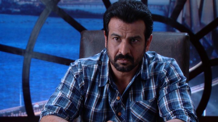 Khooni Car Ka Rahasya