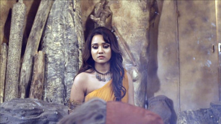 Yasmine's Shocking Observation