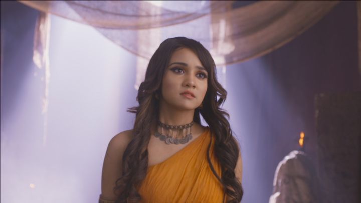 Unmasking Mucchad, Yasmine