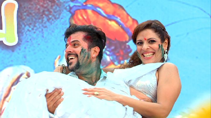 Manav Gets Injured While Performing