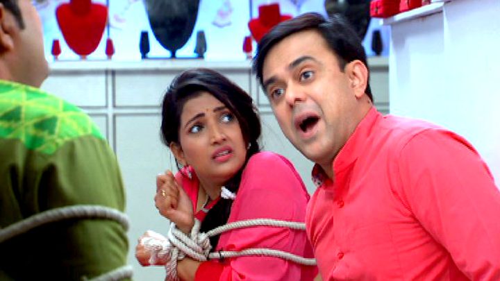 Sharad Finally Gets Freedom