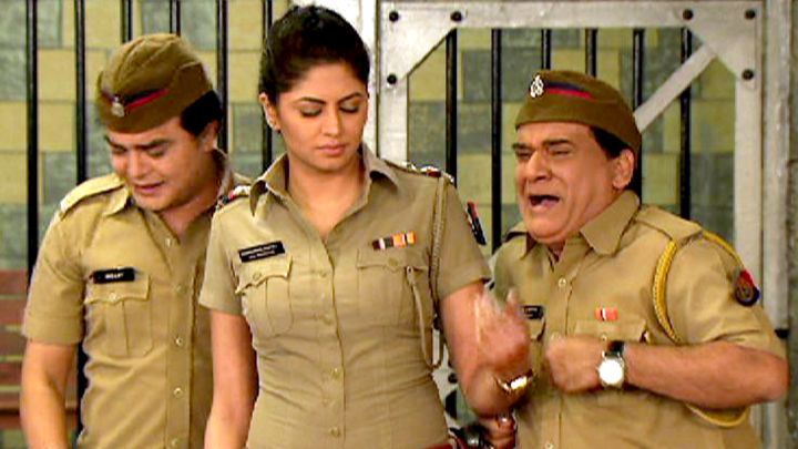 Krushka Offers A Deal To Builder Tichka