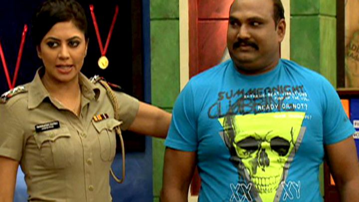 Billu's Plan To Trap Monkey Thieves