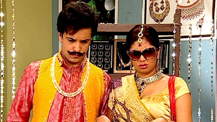 Chandramukhi And Bajrang In Disguise