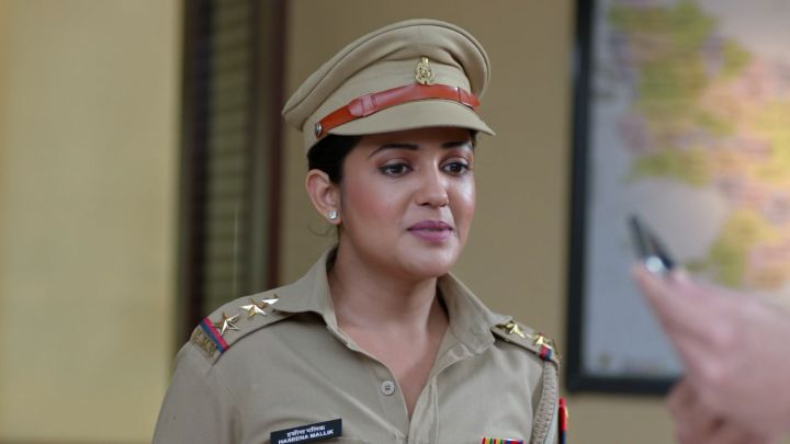 Maddam Sir's Return Gift