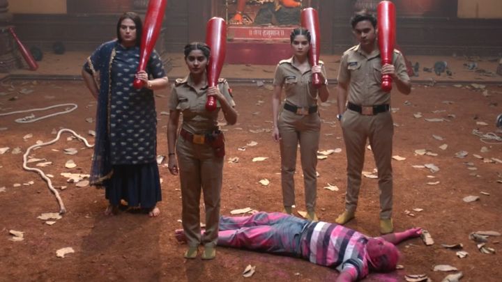 Karishma Wins Back The Akhada