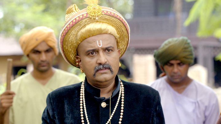 Kulkarni Boycotts The Village