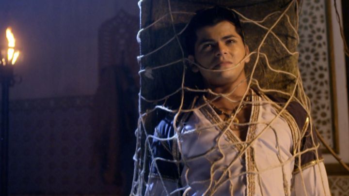 Aladdin Brings Yasmine Back