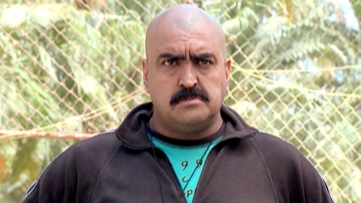 Montu Challenges Rony