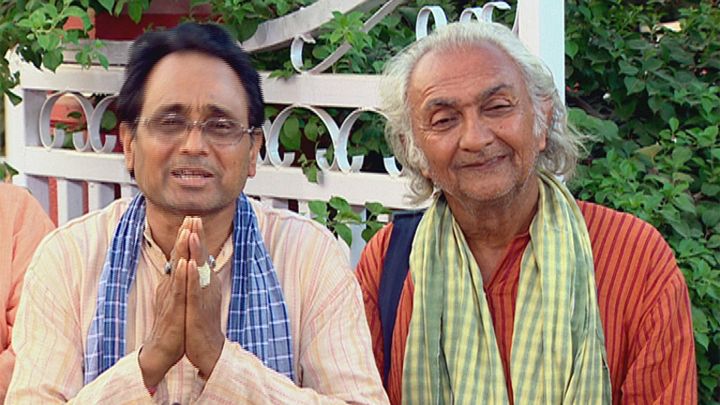 Chidiya Ghar Is Full Of Passengers From The Bus