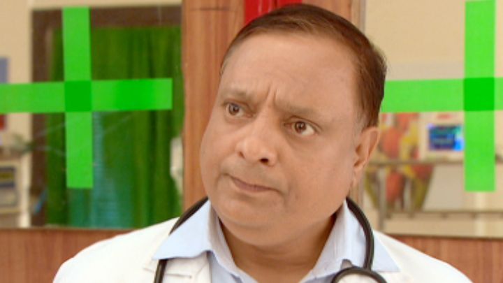 Gadhaprasad Falls Off The Roof