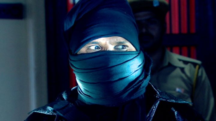 The Thief Enters Chidiya Ghar