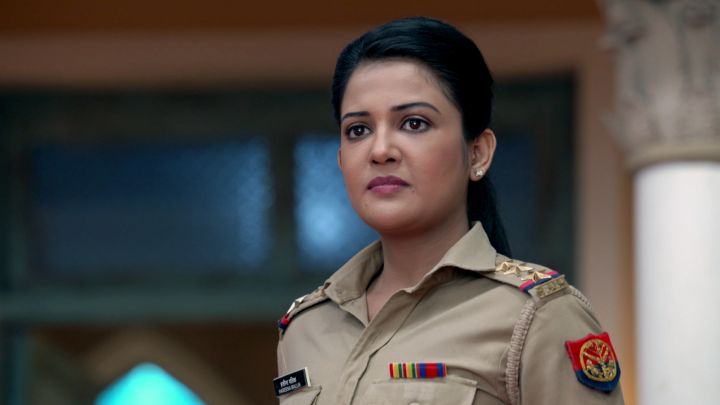 The Saas-Bahu Role Reversal