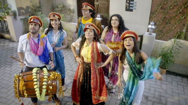 Mil Gayi Amber Ki Dulhan