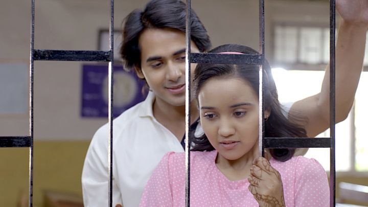 Naina Wants To Speak To Sameer