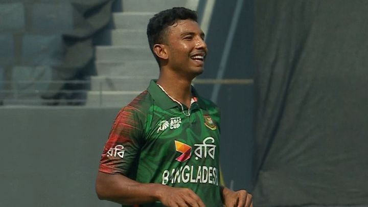 Emon Iqbal's 4-Wicket Haul Stuns Pakistan